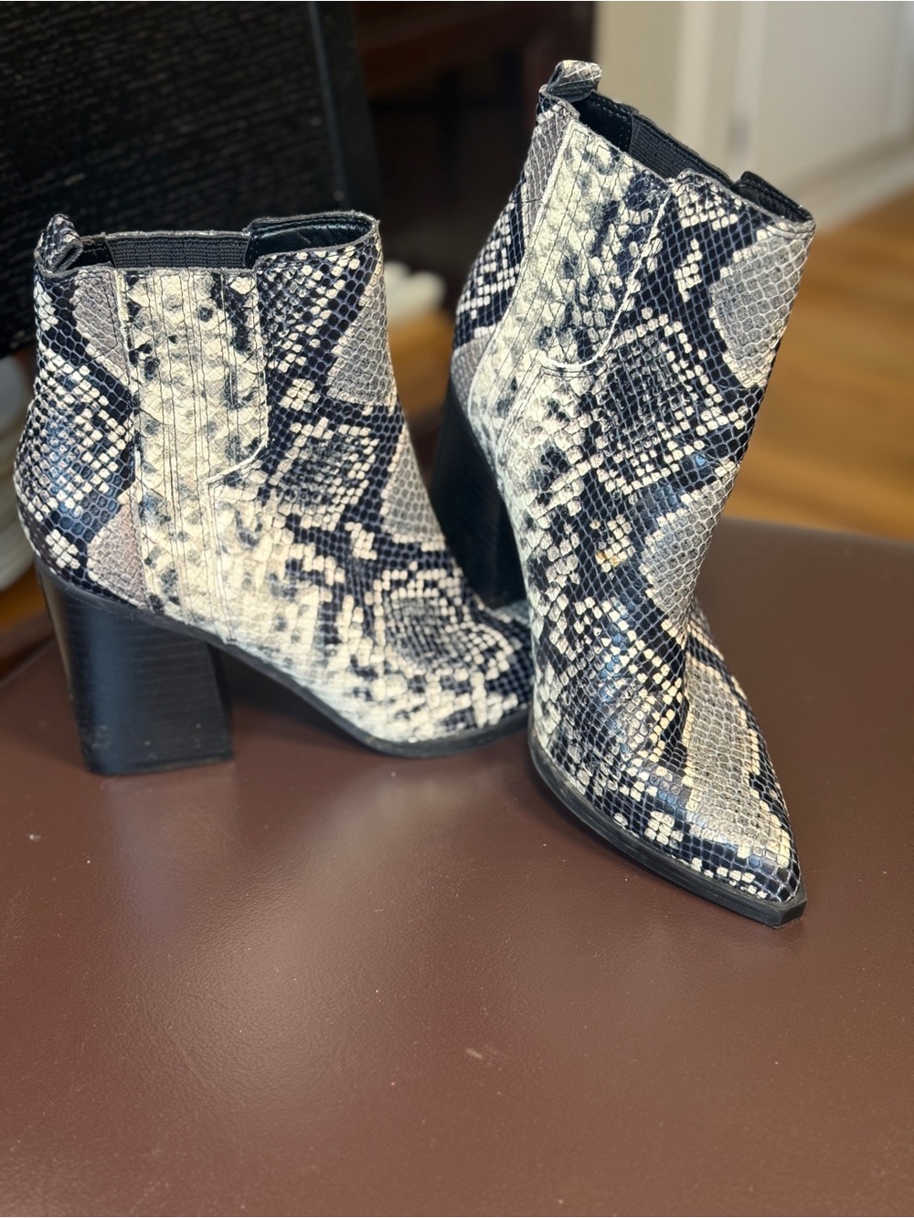 Marc Fisher LTD Snakeskin Print Leather Western Ankle Boots Women’s 7M